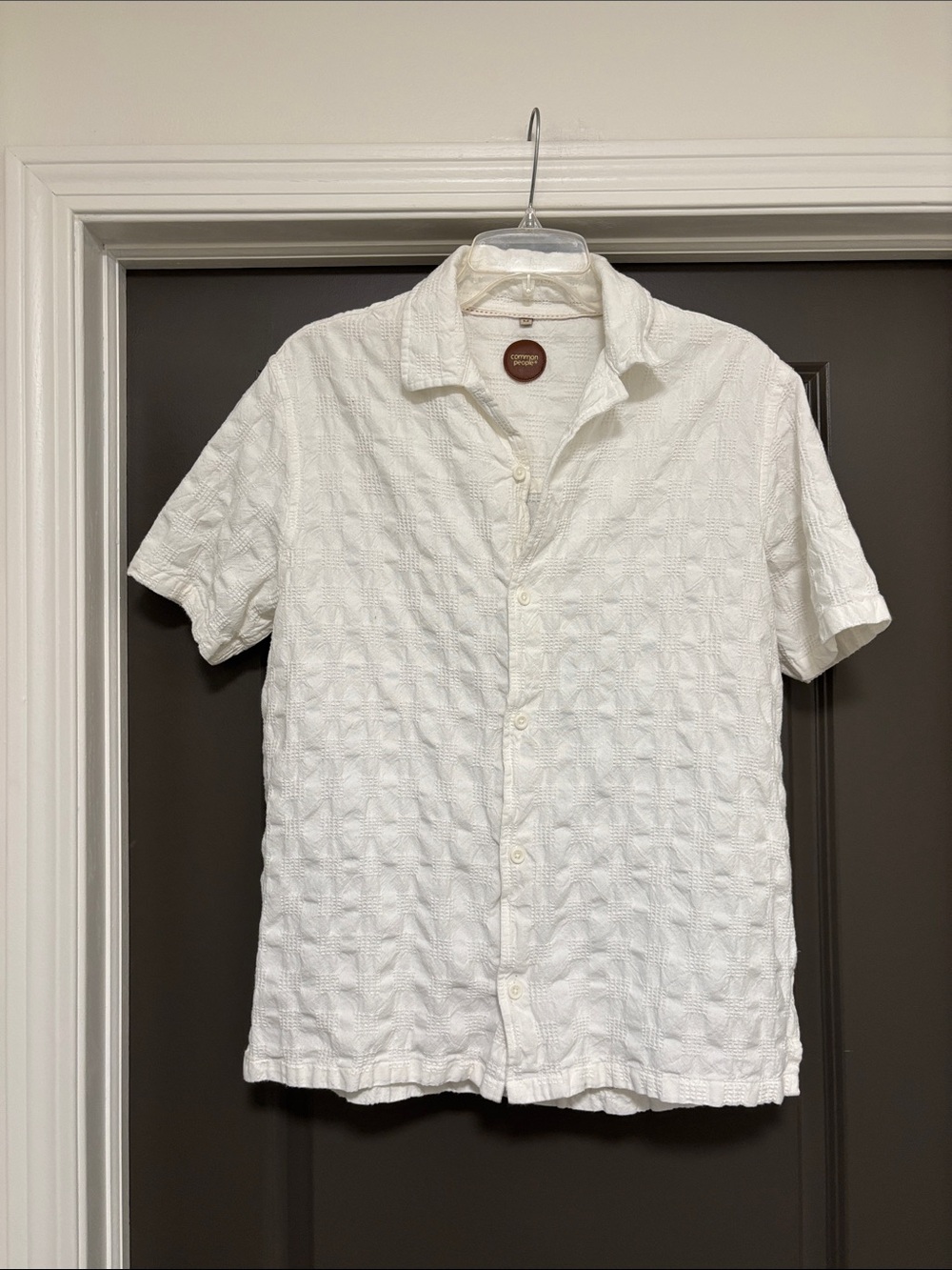 Common People white heavy knit waffle shirt M